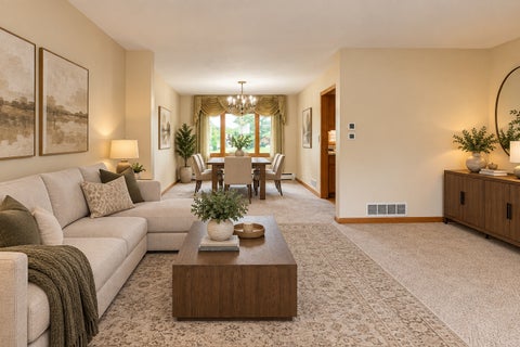 Tiny photo for 1428 Roslyn Road, Schaumburg, IL 60193 (MLS # 12764608)