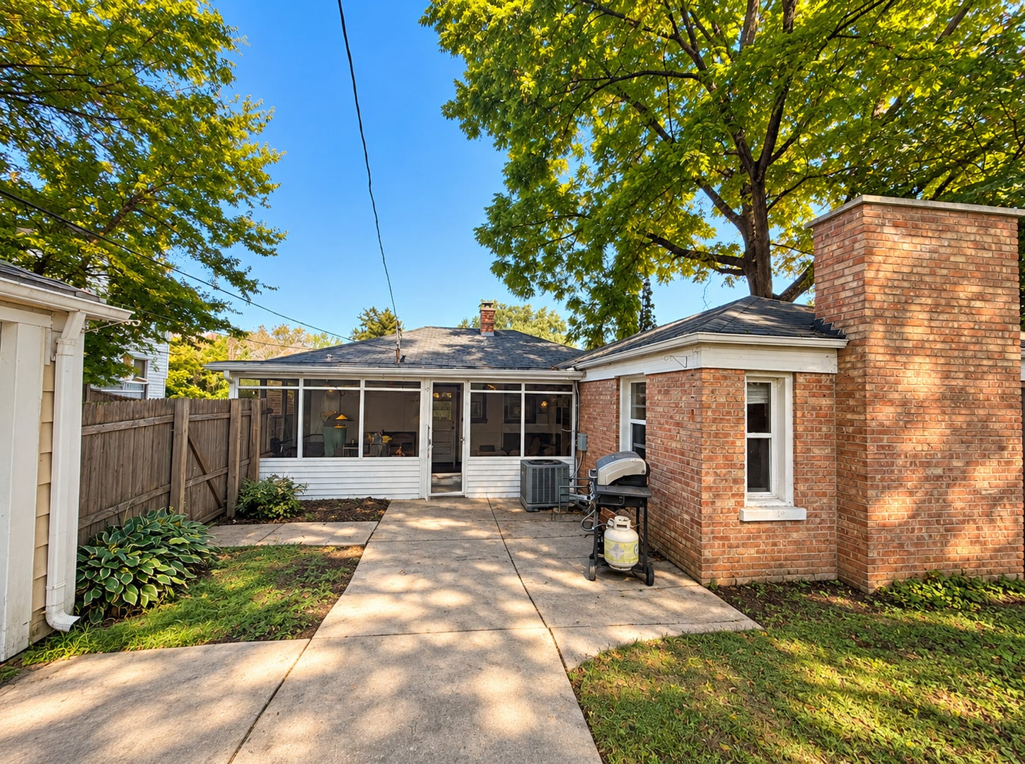 643 E Rockland Road