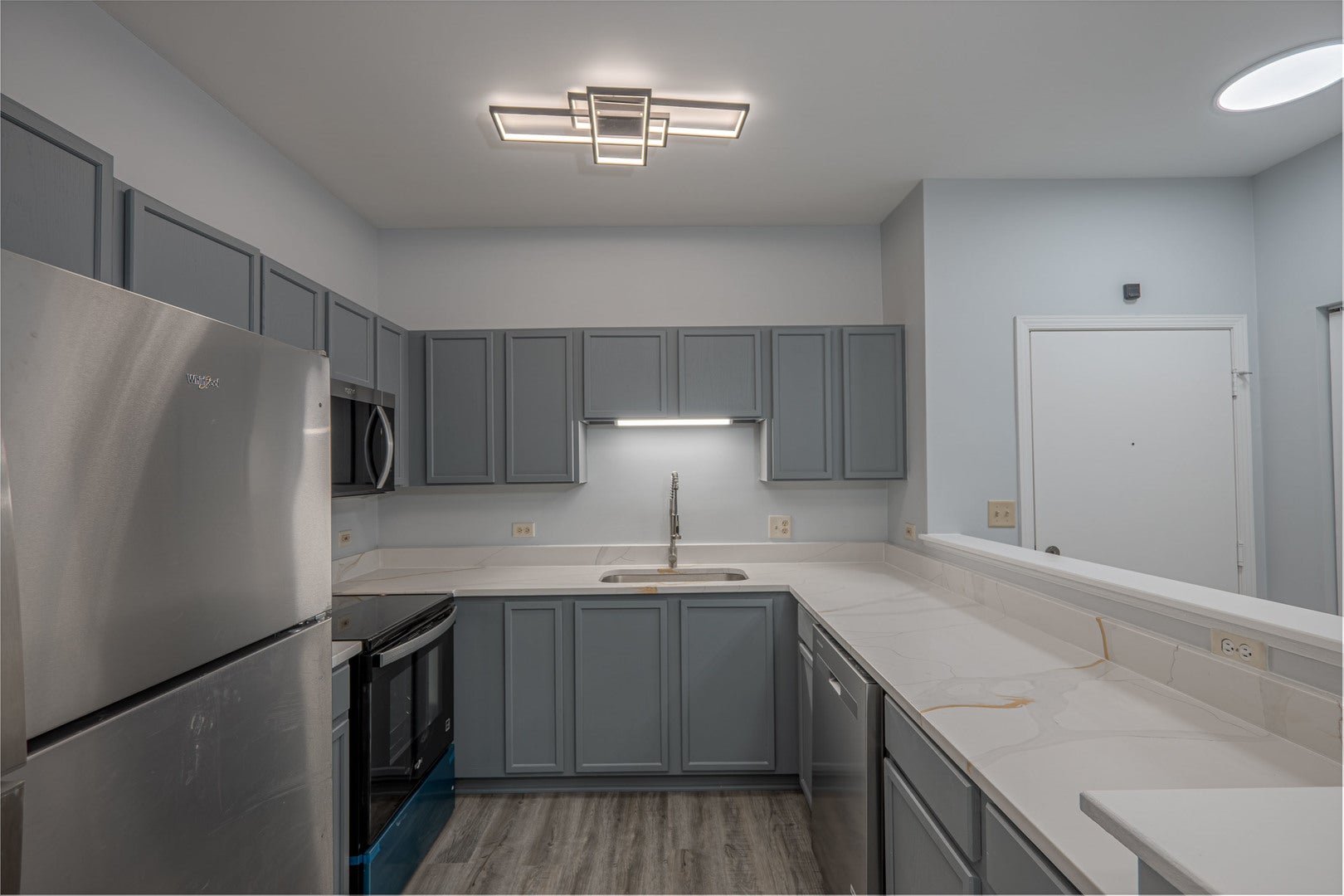 801 N Mclean Boulevard 146