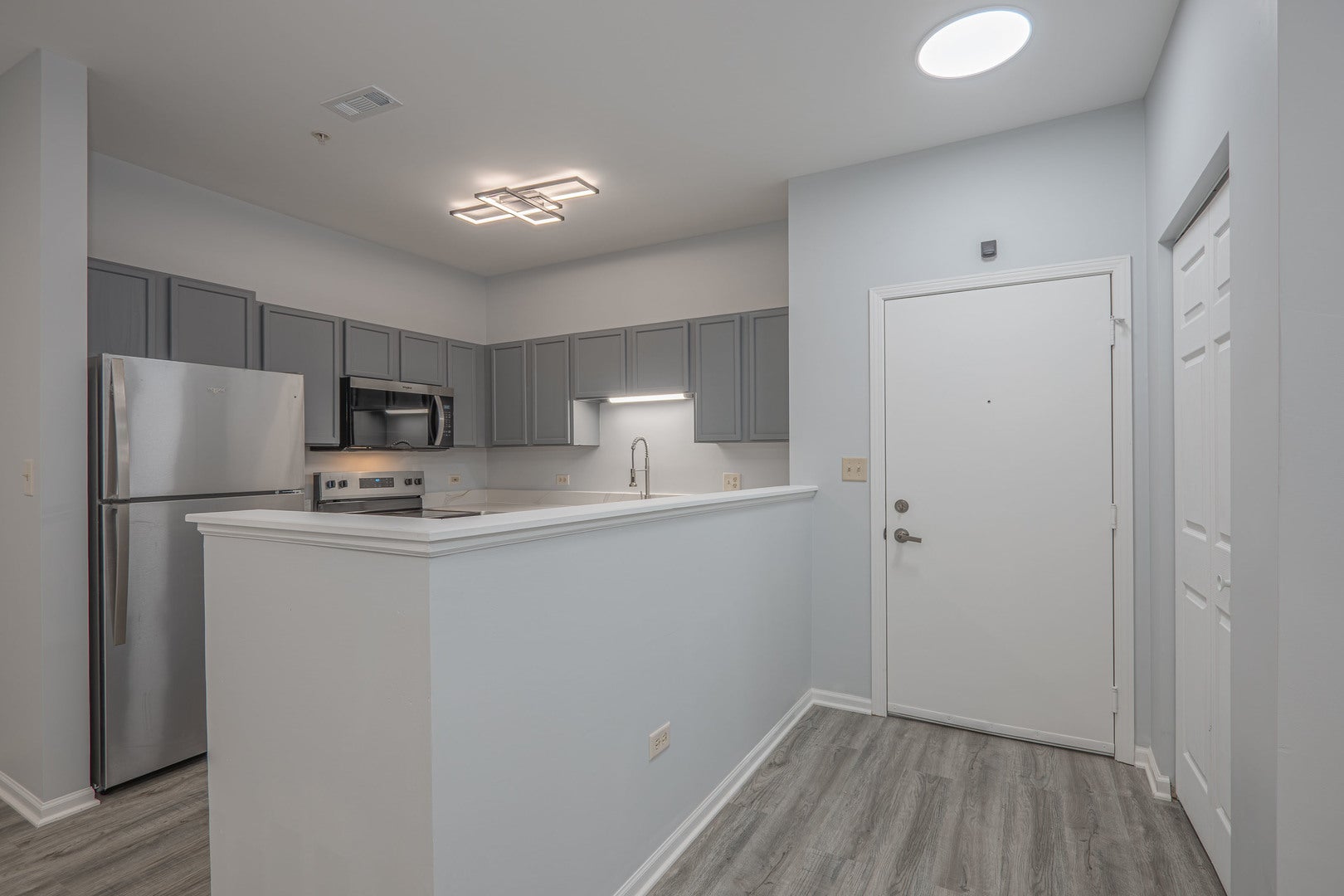 801 N Mclean Boulevard 146
