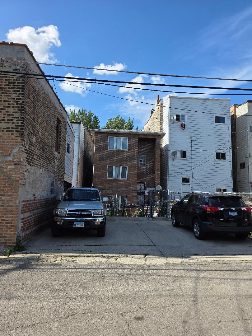 251 W 24th Street 1