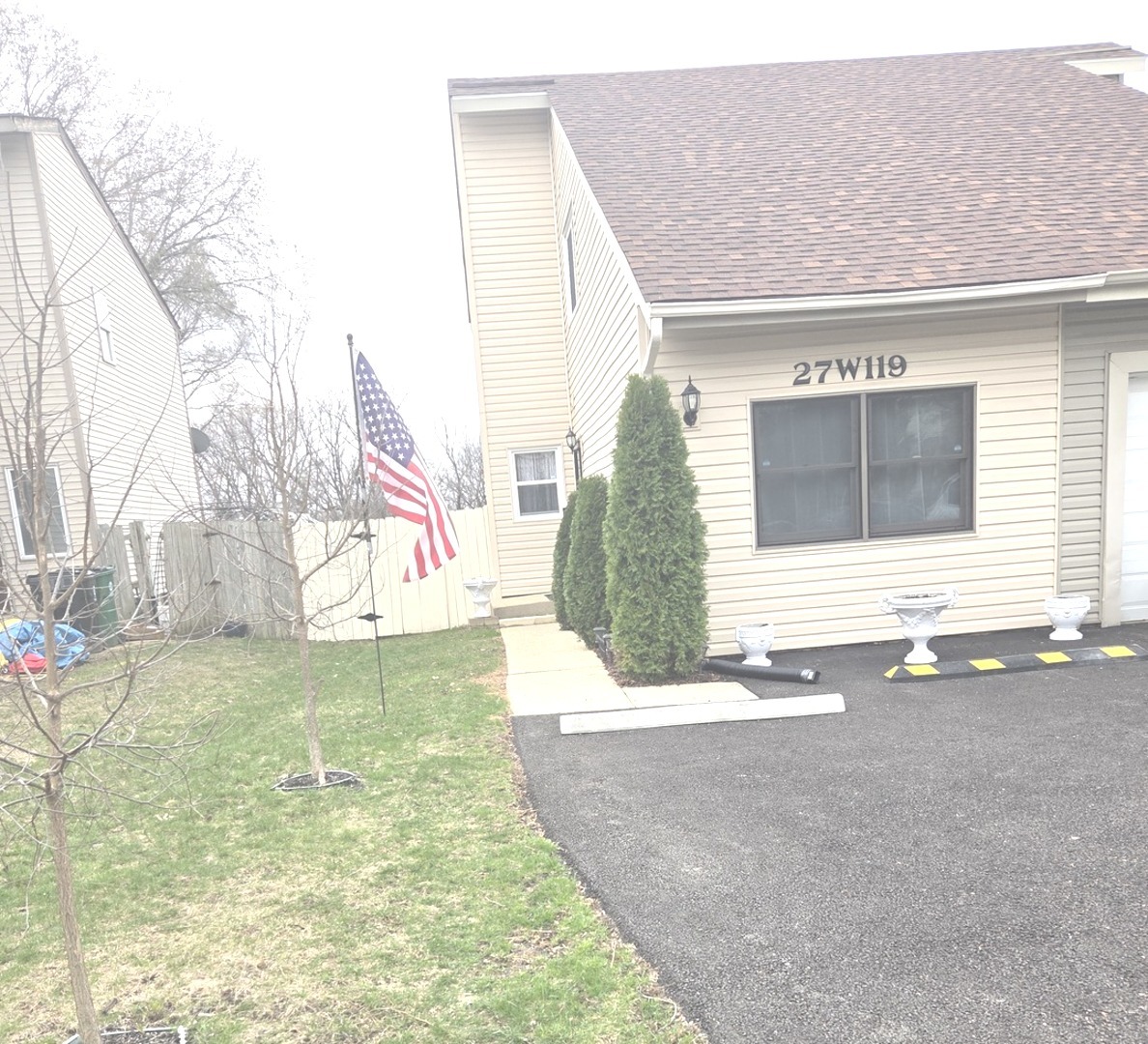 27W119 Cooley Avenue