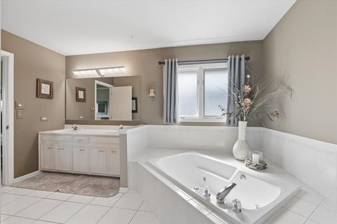 Tiny photo for 18035 Esther Drive, Orland Park, IL 60467 (MLS # 12630452)