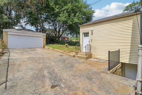Tiny photo for 9944 S Prospect Avenue, Chicago, IL 60643 (MLS # 12487422)