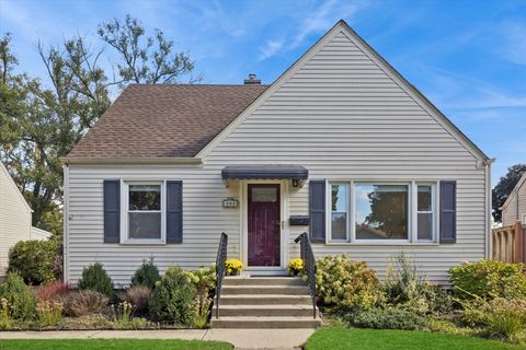995 S Swain Avenue Elmhurst IL 60126