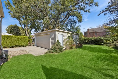 Tiny photo for 995 S Swain Avenue, Elmhurst, IL 60126 (MLS # 12501882)