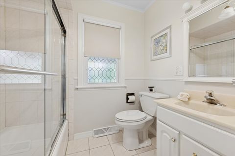 Tiny photo for 995 S Swain Avenue, Elmhurst, IL 60126 (MLS # 12501882)
