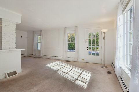 Tiny photo for 390 N Garfield Boulevard, Grayslake, IL 60030 (MLS # 12519028)