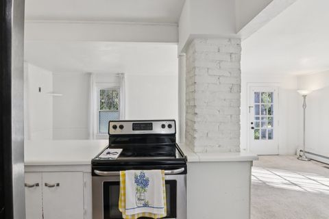 Tiny photo for 390 N Garfield Boulevard, Grayslake, IL 60030 (MLS # 12519028)