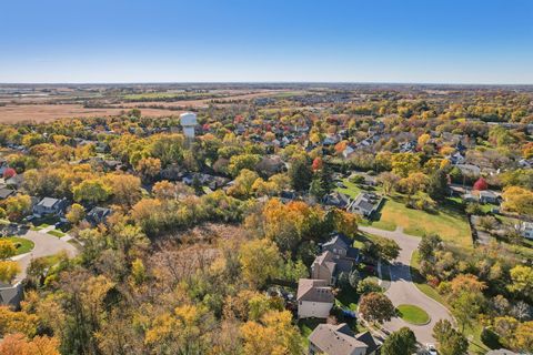 Tiny photo for 390 N Garfield Boulevard, Grayslake, IL 60030 (MLS # 12519028)