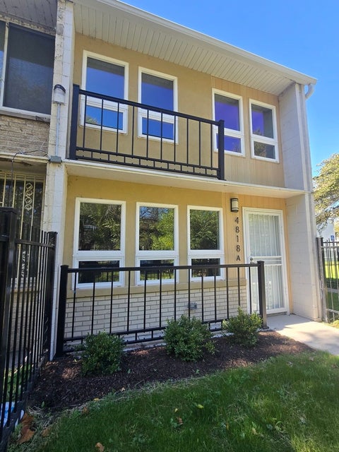 Photo of 4818 S Drexel Boulevard #A, Chicago, IL 60615 (MLS # 12793251)