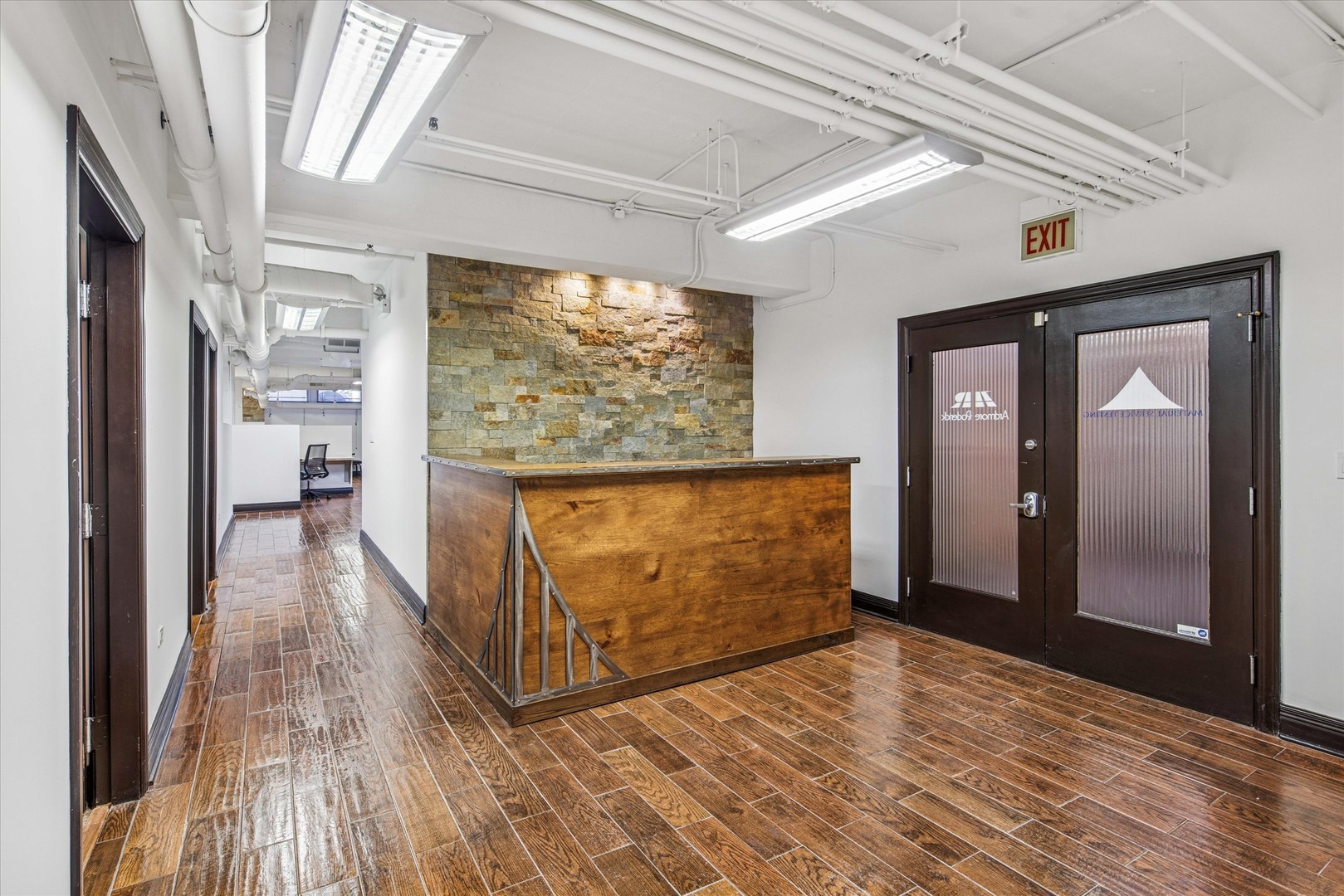 1327 W Washington Boulevard 105