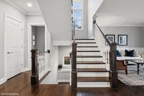 Tiny photo for 374 N Myrtle Avenue, Elmhurst, IL 60126 (MLS # 12590578)