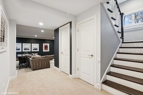 Tiny photo for 374 N Myrtle Avenue, Elmhurst, IL 60126 (MLS # 12590578)