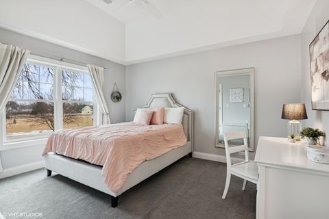 Tiny photo for 374 N Myrtle Avenue, Elmhurst, IL 60126 (MLS # 12590578)