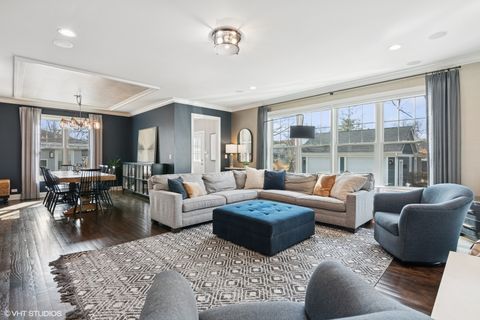 Tiny photo for 374 N Myrtle Avenue, Elmhurst, IL 60126 (MLS # 12590578)