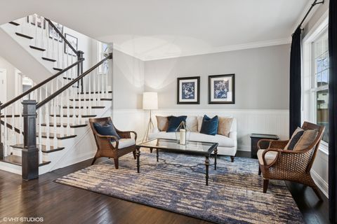 Tiny photo for 374 N Myrtle Avenue, Elmhurst, IL 60126 (MLS # 12590578)