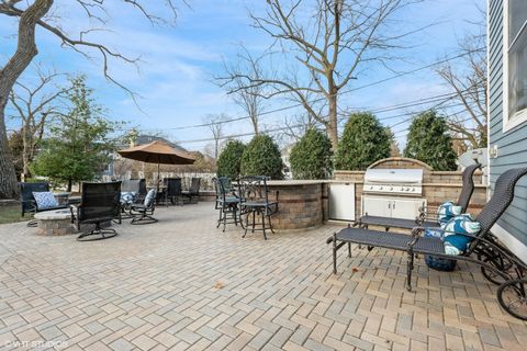 Tiny photo for 374 N Myrtle Avenue, Elmhurst, IL 60126 (MLS # 12590578)