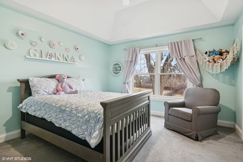 Tiny photo for 374 N Myrtle Avenue, Elmhurst, IL 60126 (MLS # 12590578)