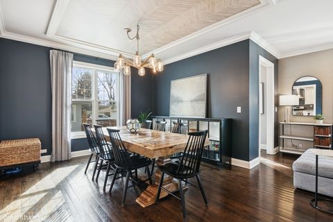 Tiny photo for 374 N Myrtle Avenue, Elmhurst, IL 60126 (MLS # 12590578)