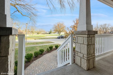 Tiny photo for 374 N Myrtle Avenue, Elmhurst, IL 60126 (MLS # 12590578)