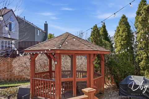Tiny photo for 7 E Dahlia Lane, Round Lake Beach, IL 60073 (MLS # 12636224)