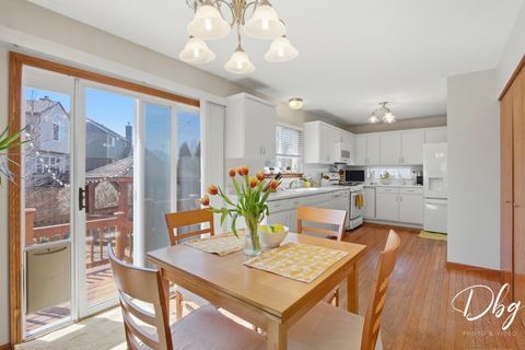 Tiny photo for 7 E Dahlia Lane, Round Lake Beach, IL 60073 (MLS # 12636224)