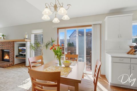 Tiny photo for 7 E Dahlia Lane, Round Lake Beach, IL 60073 (MLS # 12636224)