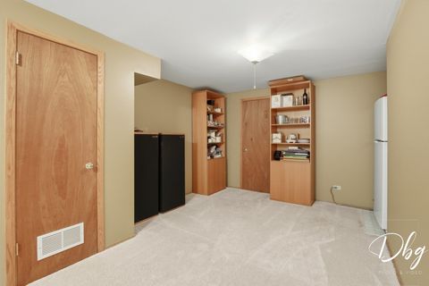 Tiny photo for 7 E Dahlia Lane, Round Lake Beach, IL 60073 (MLS # 12636224)