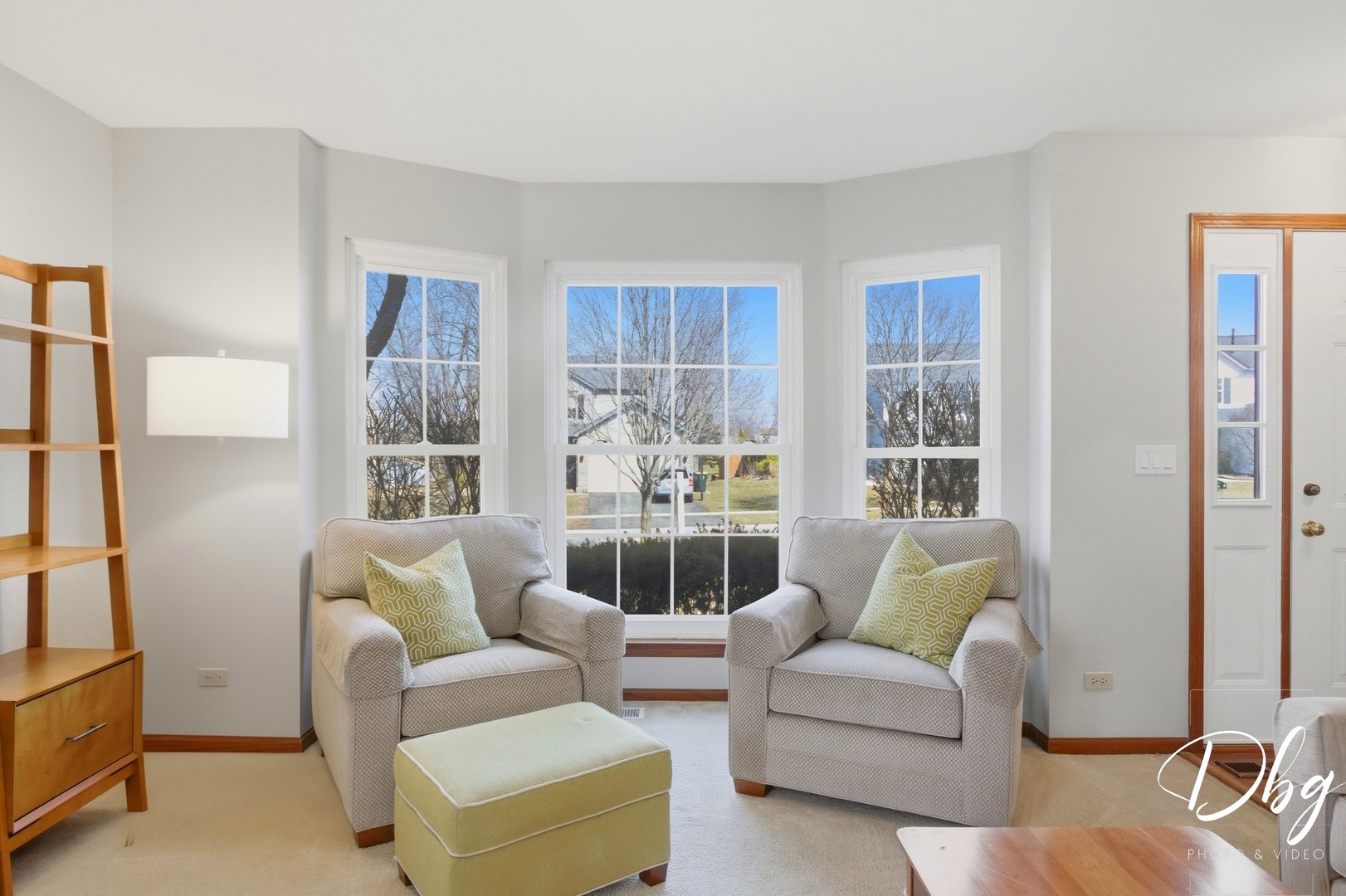 7 E Dahlia Lane