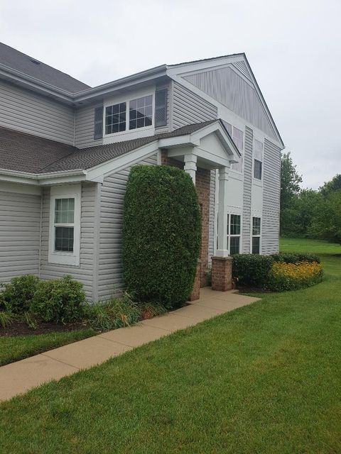 28121 W Sonoma Pass 28121 Lakemoor IL 60051