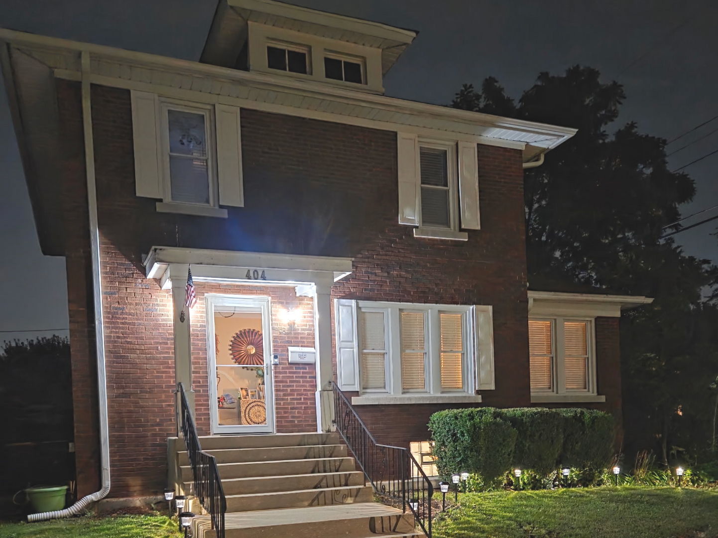 404 N Prairie Avenue