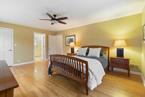 Tiny photo for 526 Isabella Street, Wilmette, IL 60091 (MLS # 12606518)