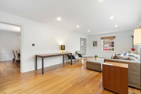 Tiny photo for 526 Isabella Street, Wilmette, IL 60091 (MLS # 12606518)