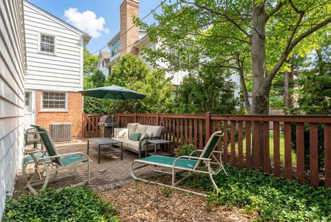 Tiny photo for 526 Isabella Street, Wilmette, IL 60091 (MLS # 12606518)