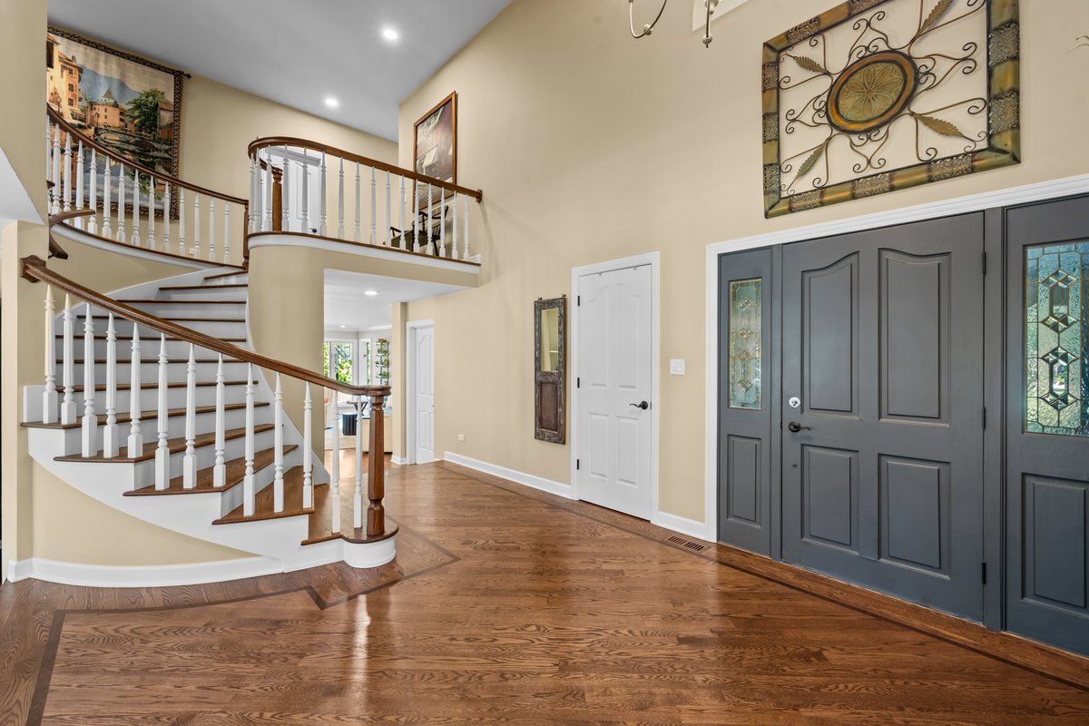 5328 Oak Grove Drive