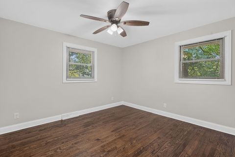 Tiny photo for 319 Parkshore Drive, Shorewood, IL 60404 (MLS # 12686235)
