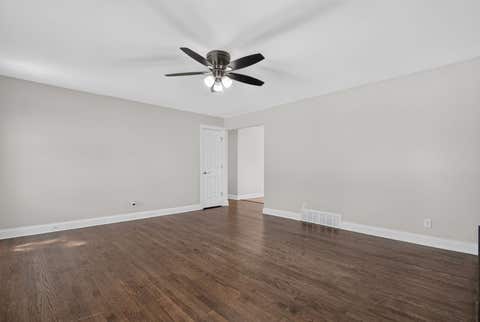 Tiny photo for 319 Parkshore Drive, Shorewood, IL 60404 (MLS # 12686235)