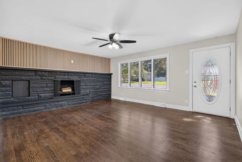 Tiny photo for 319 Parkshore Drive, Shorewood, IL 60404 (MLS # 12686235)