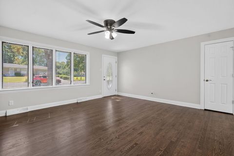 Tiny photo for 319 Parkshore Drive, Shorewood, IL 60404 (MLS # 12686235)