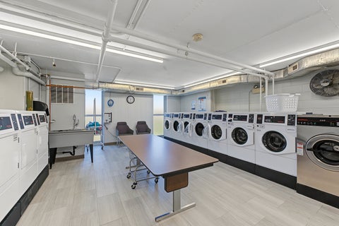 Tiny photo for 6145 N Sheridan Road #27C, Chicago, IL 60660 (MLS # 12795406)