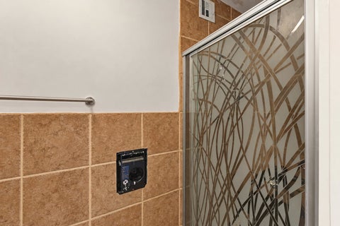 Tiny photo for 6145 N Sheridan Road #27C, Chicago, IL 60660 (MLS # 12795406)