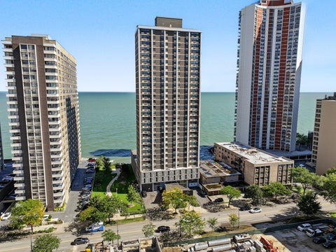 Tiny photo for 6145 N Sheridan Road #27C, Chicago, IL 60660 (MLS # 12795406)