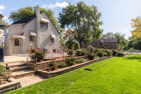 Tiny photo for 880 Bemis Road, Glen Ellyn, IL 60137 (MLS # 12557139)