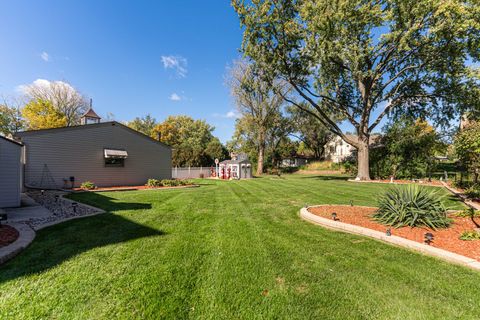 Tiny photo for 880 Bemis Road, Glen Ellyn, IL 60137 (MLS # 12557139)