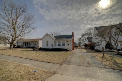 Tiny photo for 555 E Mulberry Street, Watseka, IL 60970 (MLS # 12583575)