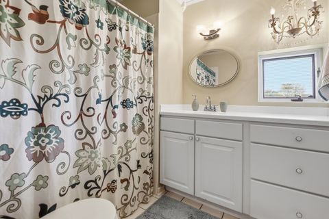 Tiny photo for 15 Manchester Lane, Elmhurst, IL 60126 (MLS # 12594026)