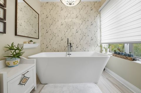 Tiny photo for 15 Manchester Lane, Elmhurst, IL 60126 (MLS # 12594026)