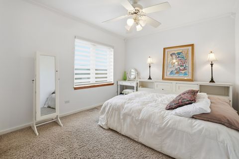 Tiny photo for 15 Manchester Lane, Elmhurst, IL 60126 (MLS # 12594026)