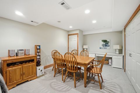 Tiny photo for 15 Manchester Lane, Elmhurst, IL 60126 (MLS # 12594026)